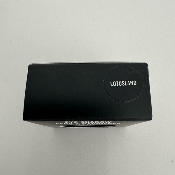 MAC Cosmetics Lotusland eyeshadow - Picture 2 of 3